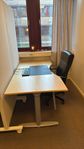 höj och sänkbart skrivbord
