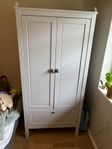 Barnggarderob IKEA Sundvik grå