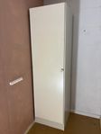 Garderober och klädhängare bortskänkes