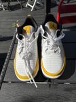 Säljer nya Jordan Max Aura 5, storlek 40 – oanvända!