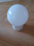 lampa med vit kupa vintage 