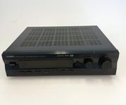 Yamaha DSP-E800 – Digital ljudprocessor 3-kanals förstär