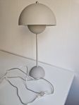Flowerpot VP3 bordslampa