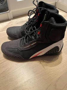Dainese skor