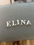 Små vita träbokstäver - ELINA