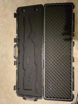 Plano Field Locker Mil-Spec Double Long Gun Case med hjul