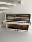 piano bortskänkes