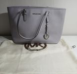 Michael Kors väska (äkta)