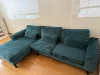 Divansoffa i mörkgrön sammet – Trademax 