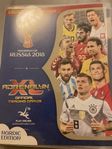 Fotbolls perm med kort från 2018 och 2019