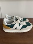 New Balance 237 sneakers 