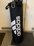 Adidas boxningssäck