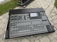 Behringer x32 mixer med case