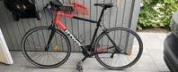 landsvägscykel B-TWIN TRIBAN 520