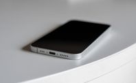 iPhone 16e