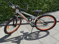 Pojkcykel 26