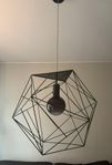 Stilren Taklampa Svart metall 