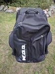 CCM hockeybag med hjul, JR