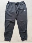 Nike träningsbyxor Gr.XL i svart
