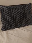 Modern dator väska från Goyard Pochette