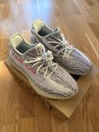 Nya Adidas Yeezy Boost 350 V2