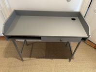 Ikea Hauga grått skrivbord