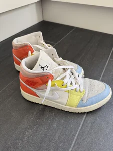 Nike Air Jordan 1 mid