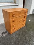 BYRÅ retro i teak med 4 lådor från 1960-tal