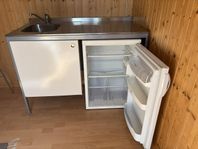 Diskbänk med skåp - minikök