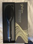 ghd glide smoothing hot brush