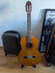 Yamaha C40 gitarr + stativ