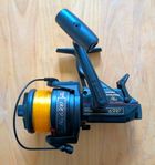 Shimano Triton Baitrunner Plus 6500 haspelrulle - OANVÄND!