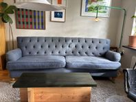 Snygg soffa i howardstil