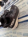 Hoka Clinton 9