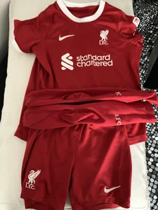 Liverpool set ( original) size 116/122