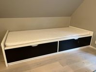 Ikea barnsäng 90cm inkl 1x madrass