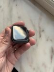 Apple Watch Series 5, 44mm, Space Grey Aluminium