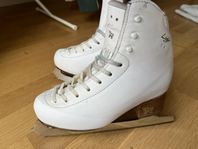 Risport Elektra light vit st 23.0 med MK Professional skena 