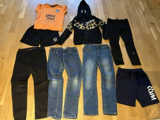 Klädpaket strl 134-140