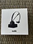 Sudio Wireless Headset med charging dock 