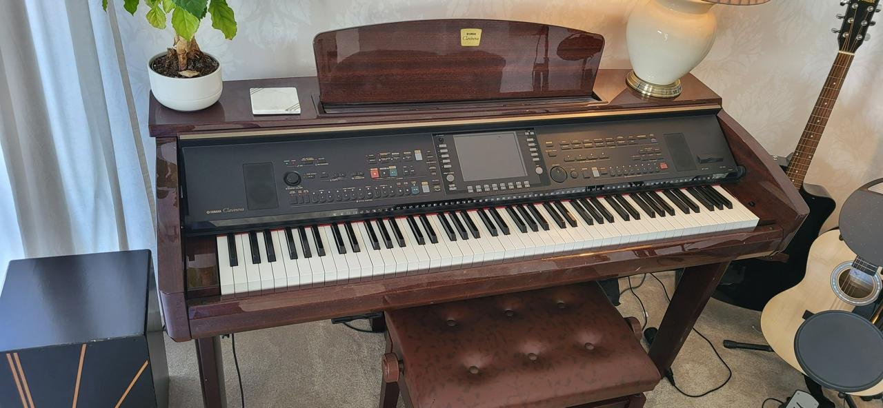 Yamaha Clavinova CVP309