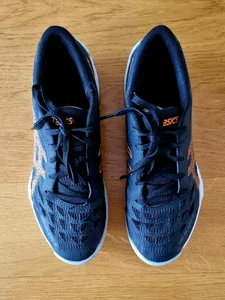 Asics inomhusskor storlek 40 / 7 / 25,25 cm
