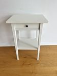 Sängbord Hemnes från IKEA