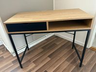 Skrivbord