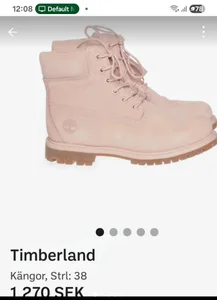 Rosa nya Timberland kängor. 