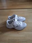Tennisskor 31