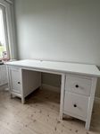 Hemnes skrivbord bortskänktes 