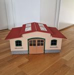 Schleich stall med tillbehör