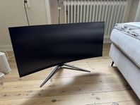 MSI 34” Välvd Optix