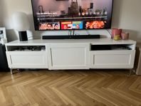 Tv-bänk